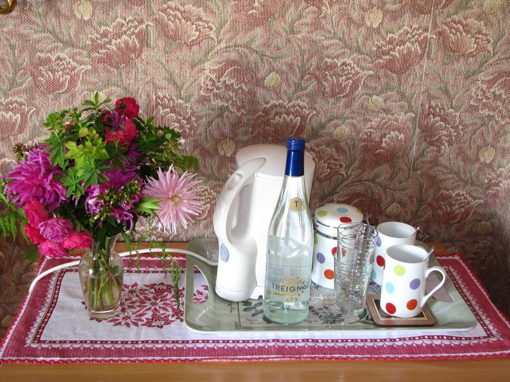 Chambre D'Hotes Des Monedieres Bed and Breakfast Treignac Eksteriør billede