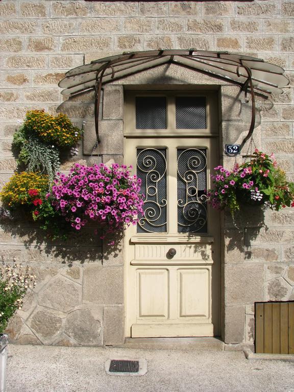 Chambre D'Hotes Des Monedieres Bed and Breakfast Treignac Eksteriør billede